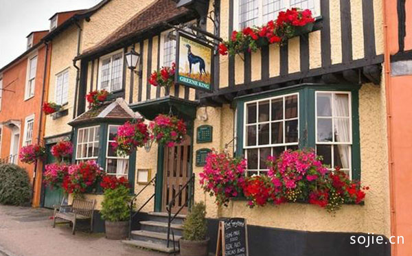 9.英国拉文纳姆小镇(lavenham)